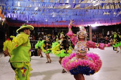 Segunda noite do Arraial de Todos os Santos recebe cerca de 10 mil visitantes