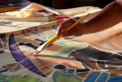 Casa da Linguagem apresenta oficina de desenho e pintura com nanquim