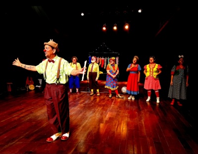 Edital Tamba-Tajá da FCP leva Palhaços Trovadores ao Teatro Waldemar Henrique
