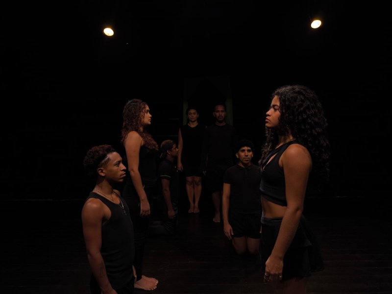 Espetáculo F.R.A.G.M.E.N.T.O.S. celebra Danças Urbanas no Teatro do Núcleo de Oficinas Curro Velho