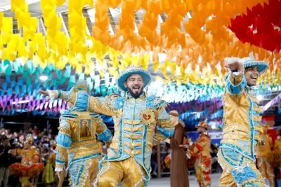 Quadrilhas de cinco municípios se apresentam em busca do título de campeã nesta terça-feira, 17